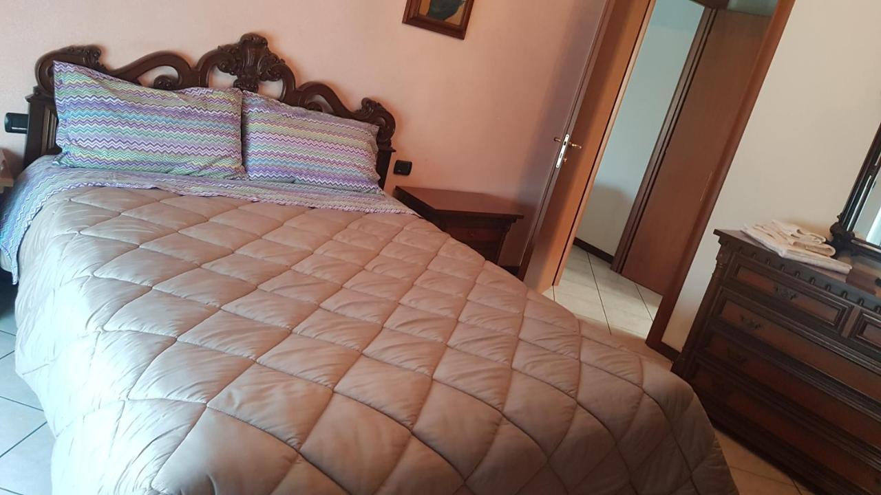 Iris Apartamento Cislago Exterior foto