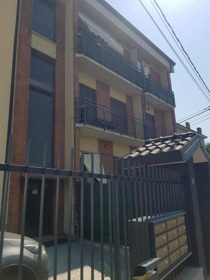 Iris Apartamento Cislago Exterior foto