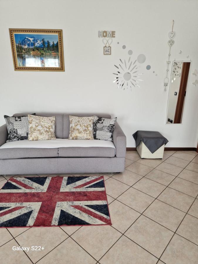 Iris Apartamento Cislago Exterior foto